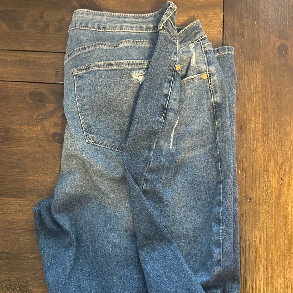 Women’s jeans